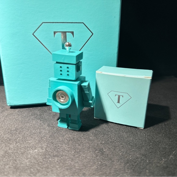 Tiffany’s Robot Car Deodoriser - Picture 5 of 6